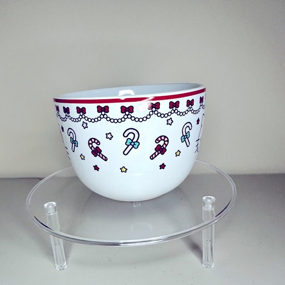 Hello Kitty Christmas Mug - Picture 2 of 4